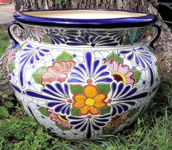 Chata Talavera Planter